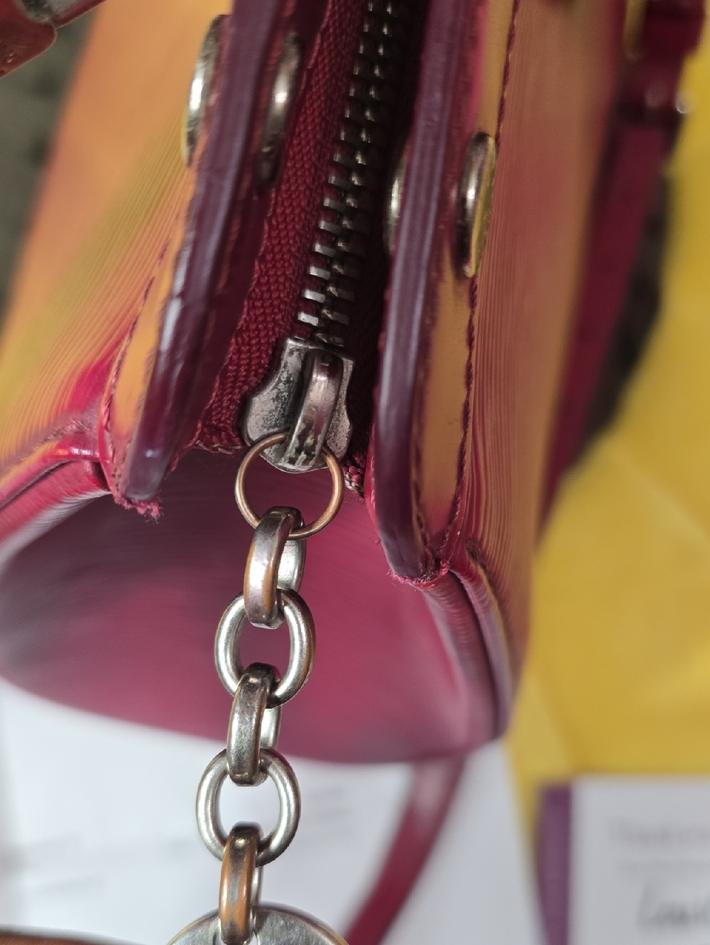 Louis Vuitton Epi Leather Shoulder Bag - Picture 16 of 17